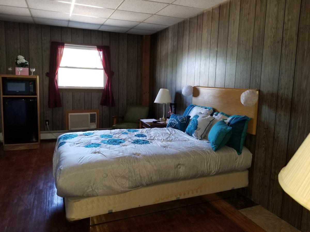 Pittsfield Motor Inn Ngoại thất bức ảnh